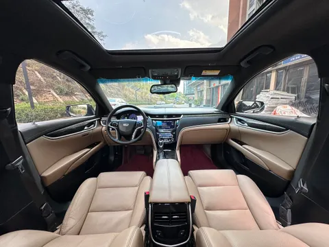 Cadillac XTS
