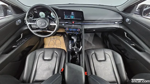 Hyundai Elantra (Avante)