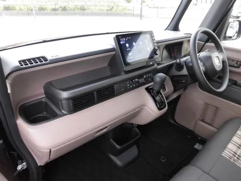 Honda N-BOX Joy
