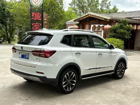 Roewe RX5