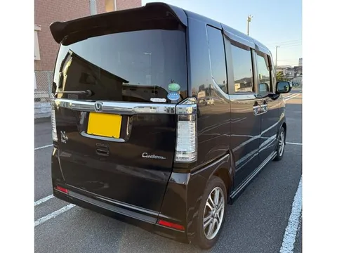Honda N-BOX Plus Custom