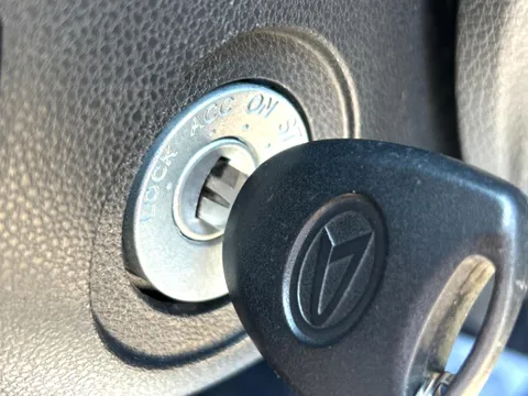 Daihatsu Mira Tocot