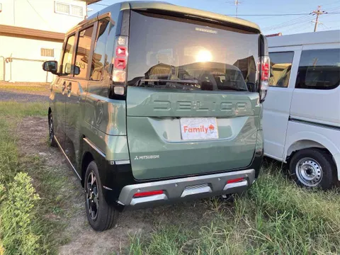 Mitsubishi Delica Mini