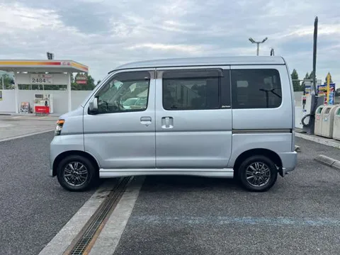 Daihatsu Atrai Wagon