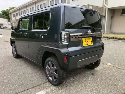 Daihatsu Taft