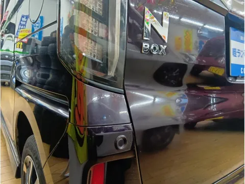 Honda N-BOX Custom