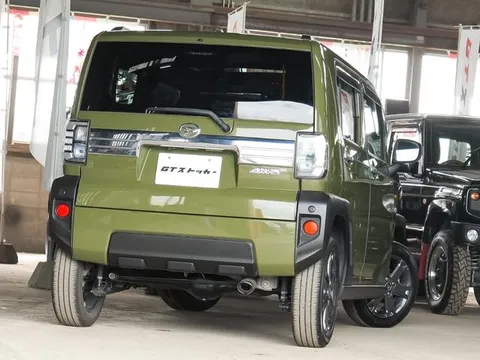 Daihatsu Taft