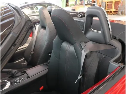 Mazda MX-5 (Roadster)