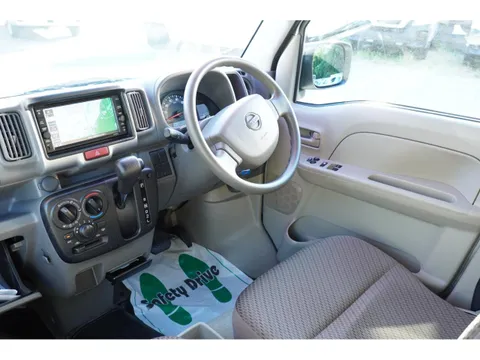 Nissan Clipper
