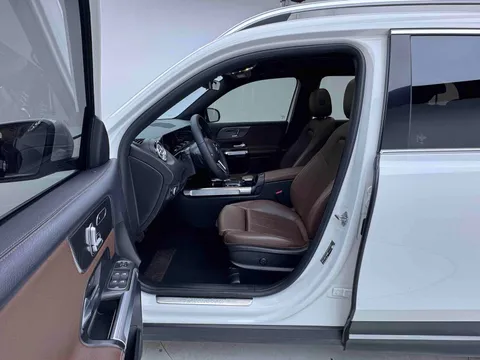 Mercedes-Benz Mercedes-Benz GLB