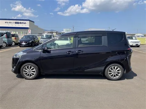 Toyota Sienta