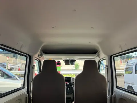 Mitsubishi Minicab Van