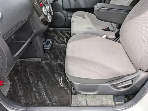 Nissan Otti