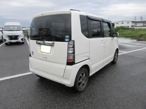 Honda N-BOX Custom