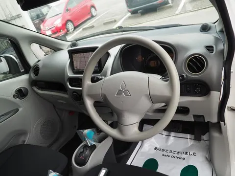 Mitsubishi I