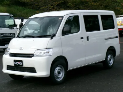 Toyota TownAce Van