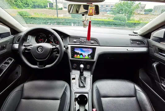 Volkswagen Lamando