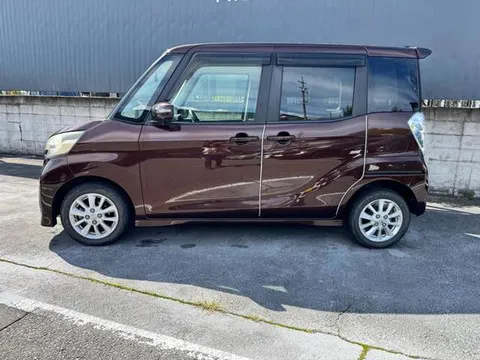 Nissan Dayz Roox