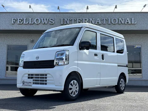 Nissan Clipper Van