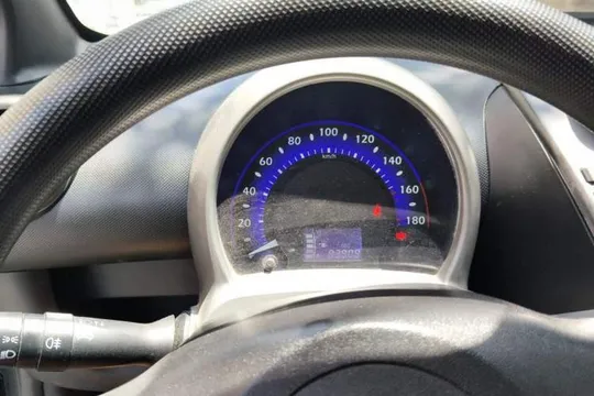 BYD F0
