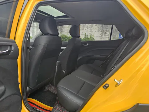 Kia KX1
