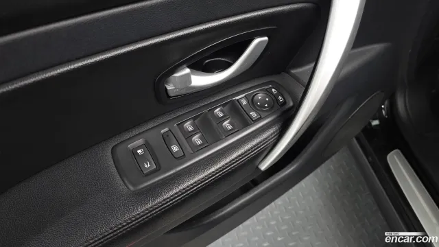 Renault SM5