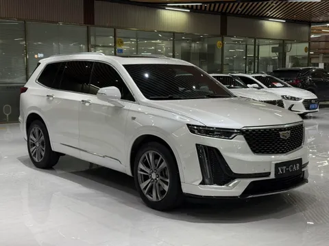 Cadillac XT6
