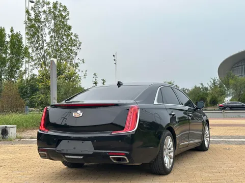 Cadillac XTS