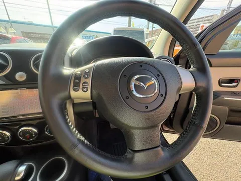 Mazda Verisa