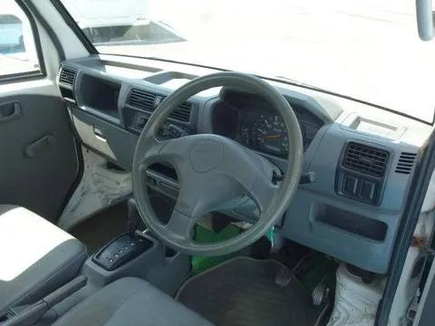 Nissan Clipper Truck