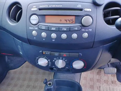 Daihatsu Esse