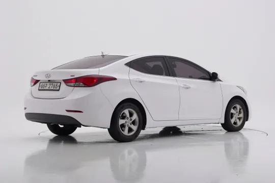 Hyundai Elantra (Avante)