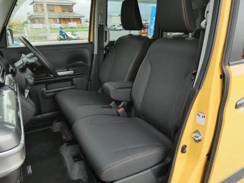 Suzuki Spacia Gear