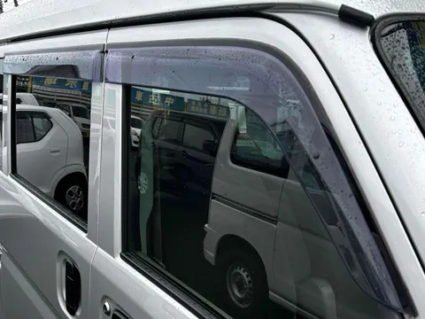 Mitsubishi Minicab Van