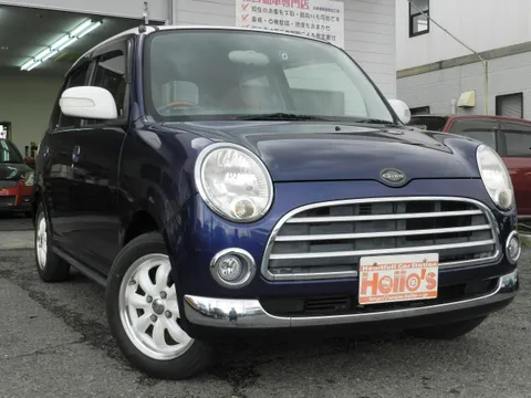 Daihatsu Mira Gino
