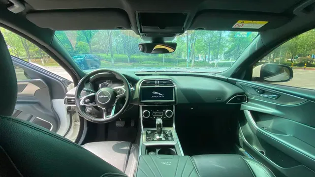 Jaguar XEL