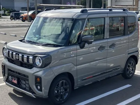 Suzuki Spacia Gear