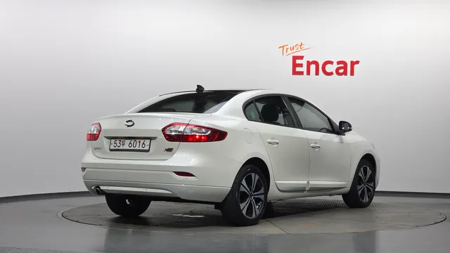 Renault SM3