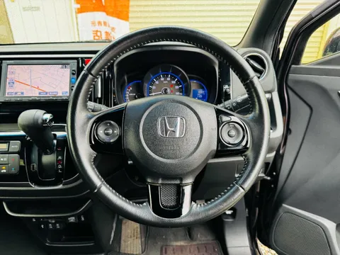 Honda N-WGN Custom