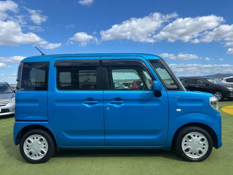 Suzuki Spacia