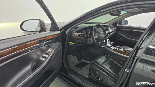 Genesis G90 (EQ900)