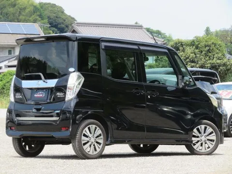 Nissan Dayz Roox