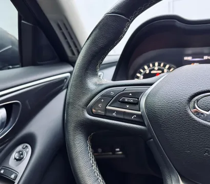Infiniti Q50L