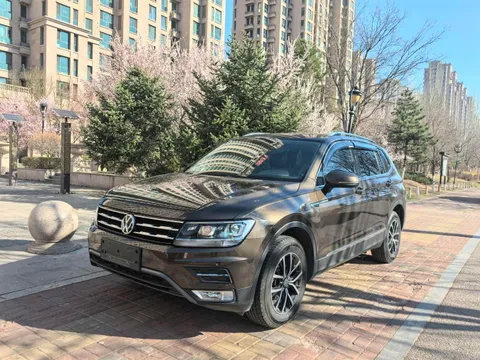 Volkswagen Tiguan L