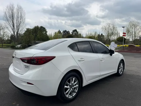 Mazda Mazda 3