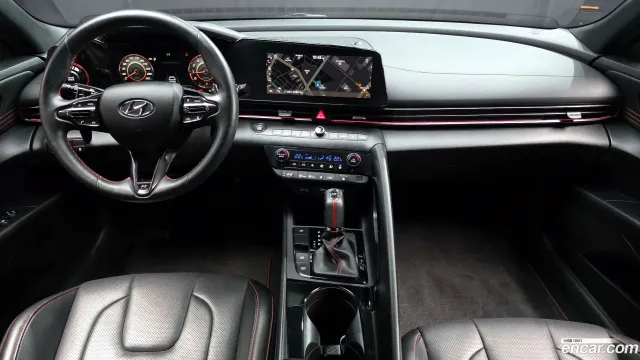 Hyundai Elantra (Avante)