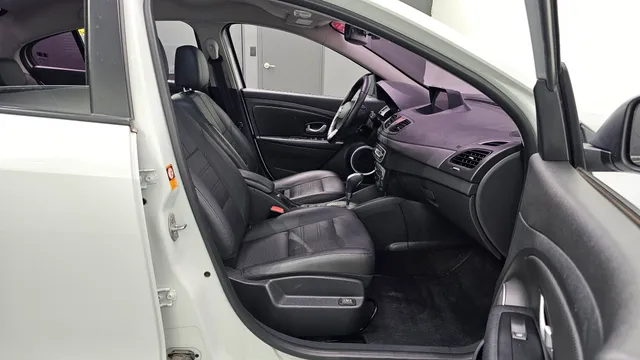 Renault SM3