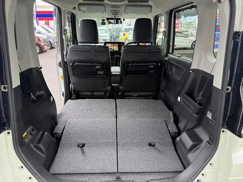 Suzuki Spacia Custom