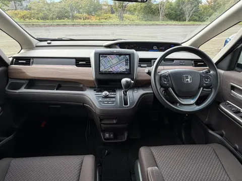 Honda Freed Plus