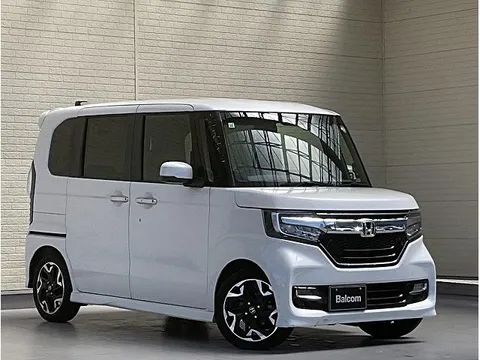 Honda N-BOX Custom